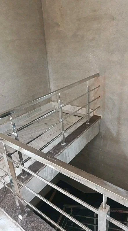 Barandas de acero con tubo cuadrado - DEIBI ARIAAN COMPANY SAC