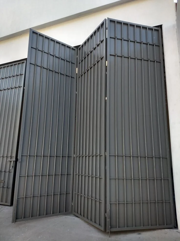 Puerta plegable metálica modelo acordeón - DEIBI ARIAAN COMPANY SAC