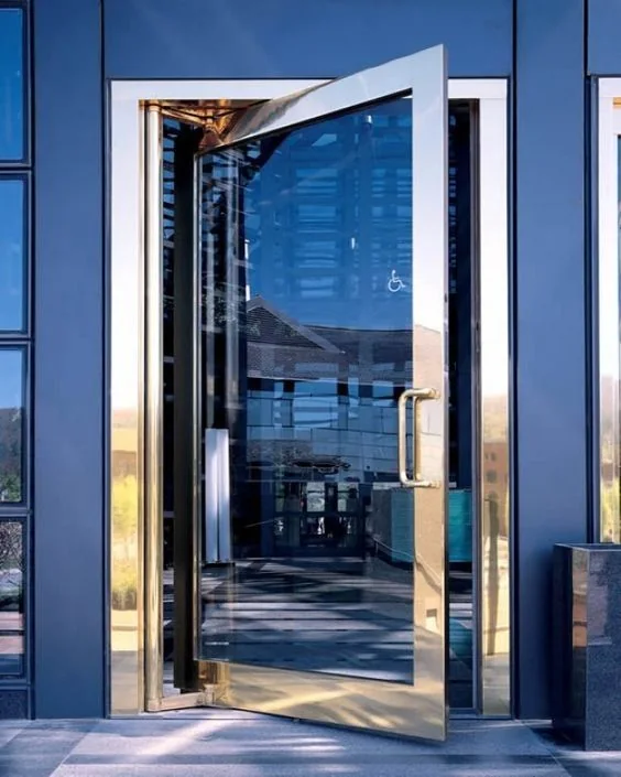Puertas de acero - DEIBI ARIAAN COMPANY SAC