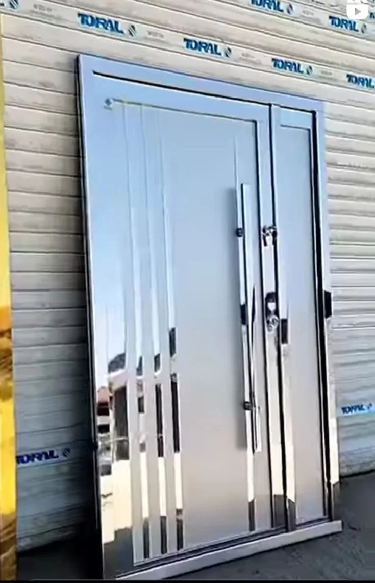 Puertas de acero - DEIBI ARIAAN COMPANY SAC