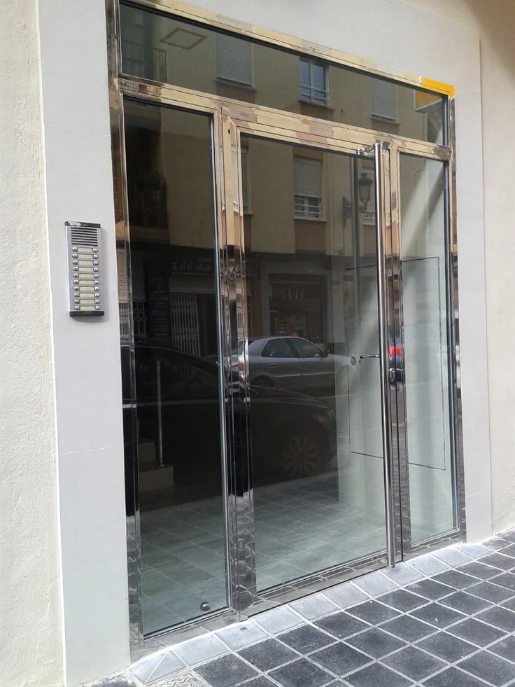 Puertas de acero - DEIBI ARIAAN COMPANY SAC