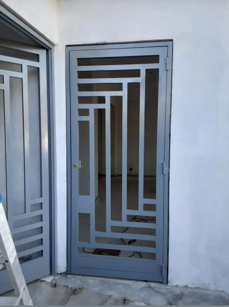 Puertas de fierro en rejas - DEIBI ARIAAN COMPANY SAC