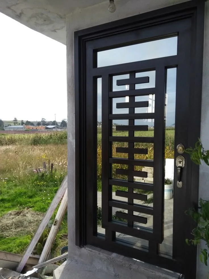 Puertas de fierro en rejas - DEIBI ARIAAN COMPANY SAC