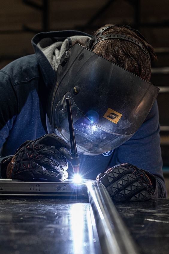 Procesos de soldadura industrial homologada SMAW y GMAW